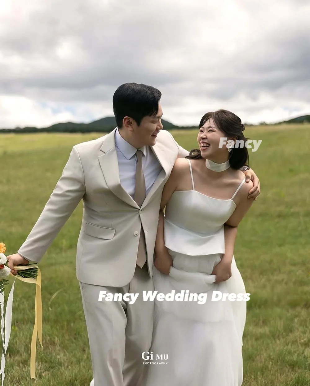 ชุดแต่งงานเจ้าหญิงสายเดี่ยวแบบแฟนซี สไตล์เกาหลี สำหรับถ่ายรูป ทรงเอไลน์ ผ้าซาตินนุ่มและผ้าทูลล์ ชุดเจ้าสาวรัดตัวด้านหลัง สามารถสั่งตัดได้