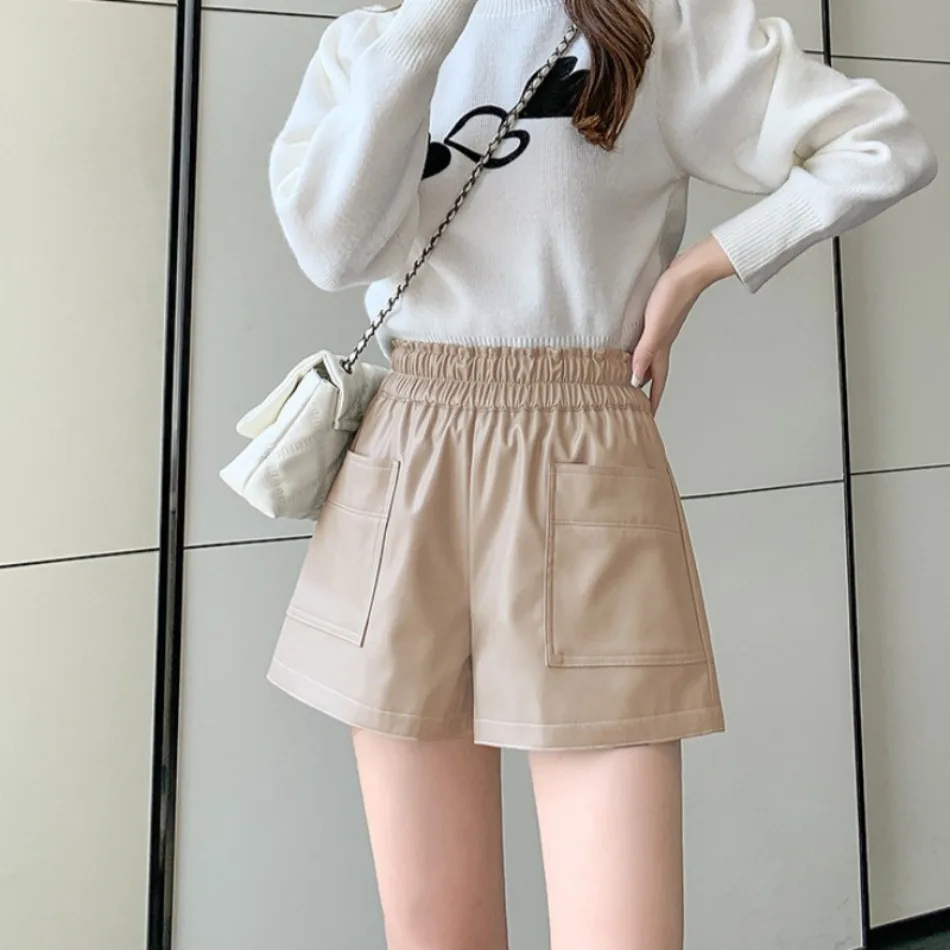 Herbst-Winter Koreanische Lose High-Street Schwarze Sexy Damen-Shorts mit Hoher Taille, Schnürung und Weitem Bein aus Leder – Detail 7