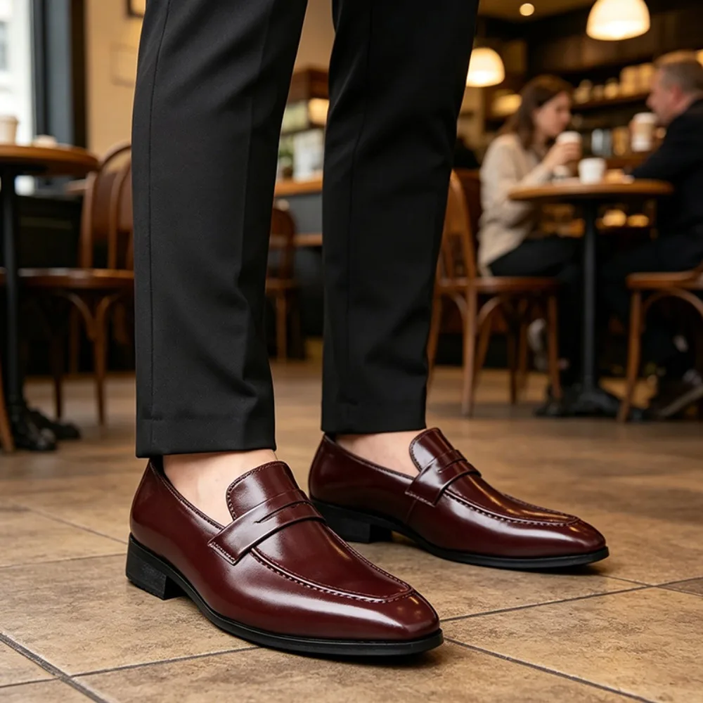 

Men's Business Casual Slip-On Driving Shoes Soft Bottom round Toe Low Heel Fashionable British Style Spring Autumn Leather Shoes