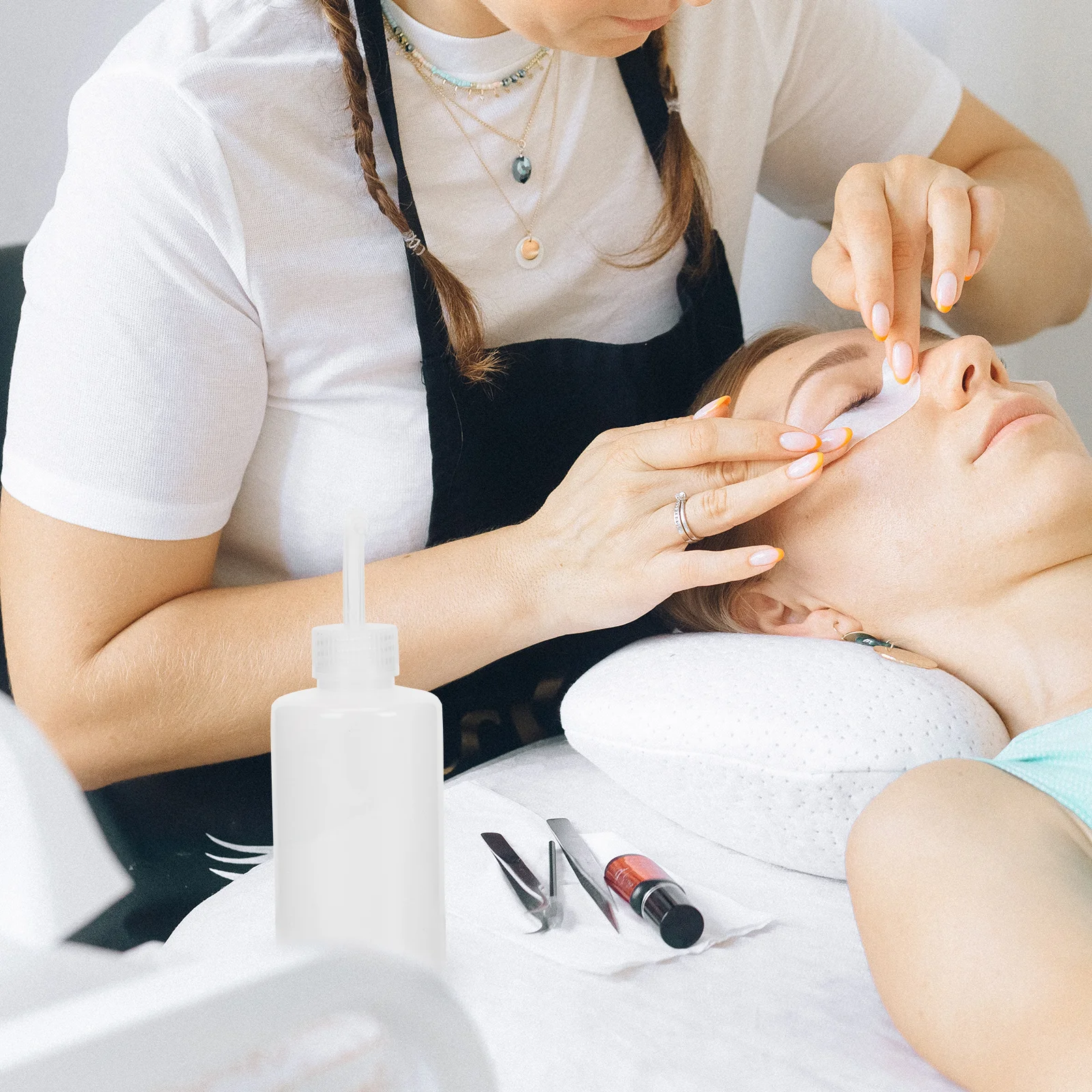 

4Pcs 250Ml Eye Irrigator Elbow Rinse Bottle Distilled Water Container for Eyelash Extensions Cleaning Salons Eye Washing Tool