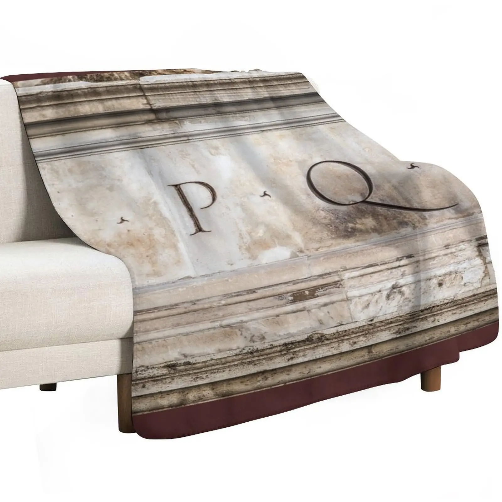 SPQR engraved on stone in Rome, Italy Throw Blanket manga Bed linens Hairys halloween Comforter Blankets