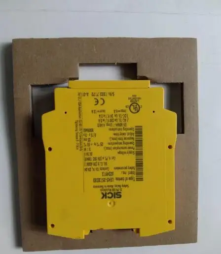 0riginal SICK UE45-3S13D33 SICK safety relay warmly for 1 year