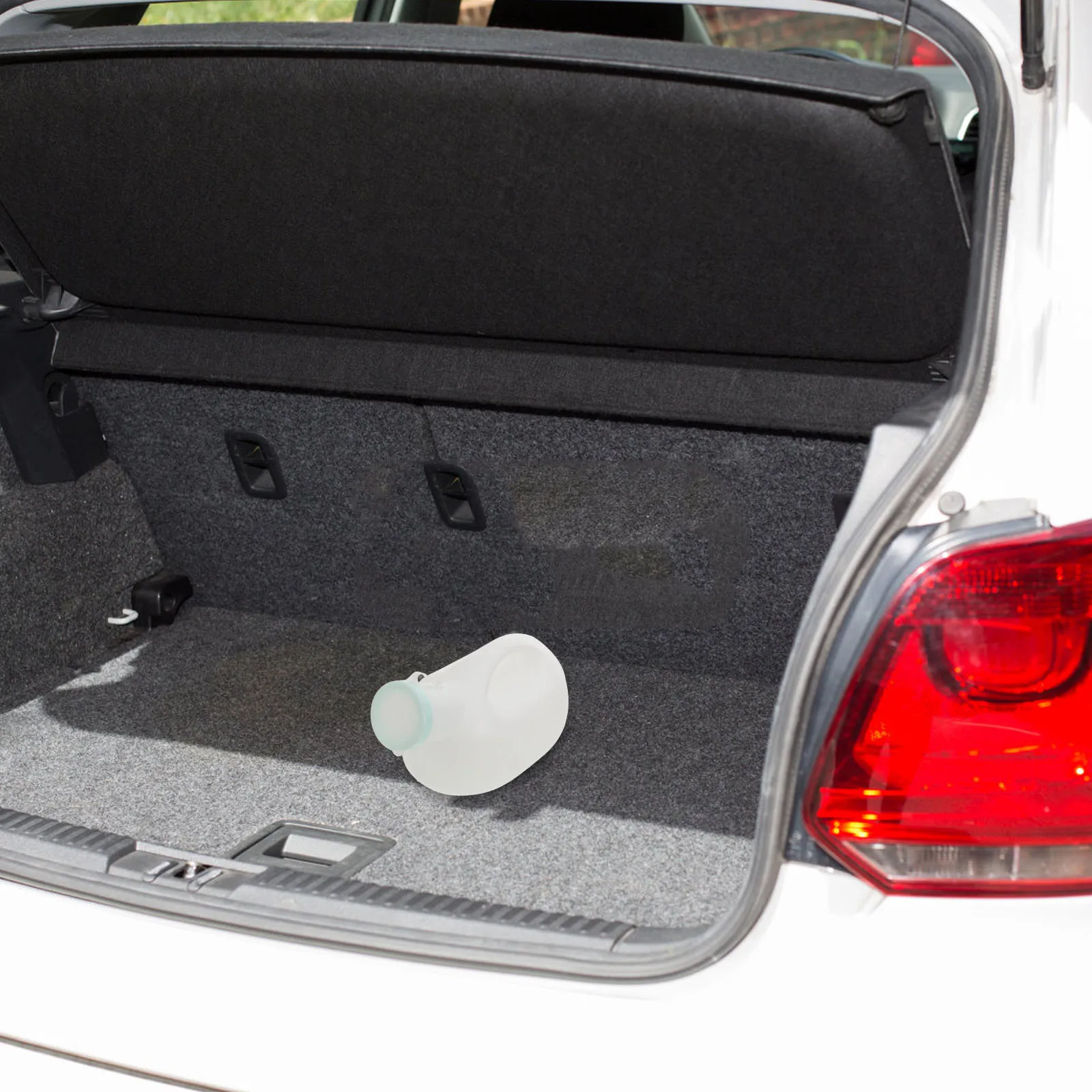 

Portable Large Capacity Urinal Plastic Urinal Bottle for Men Durable Male Urine Pot Travel Camping Emergency Use