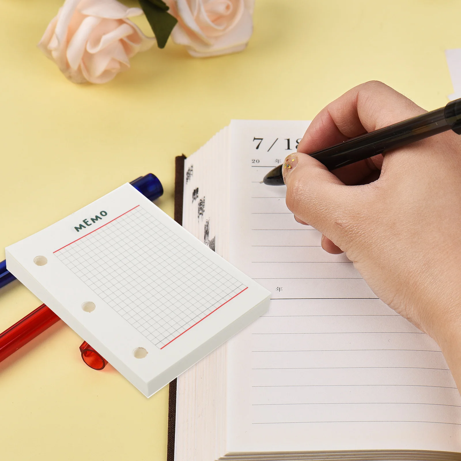 4Pcs Planner Notebook Loose Leaf Replacement Papers Detachable Punched Writing Paper Suitable for Student Stationery Journal