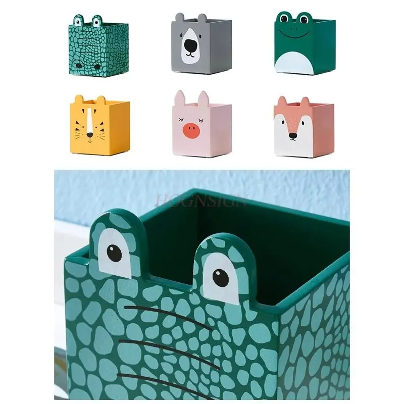 1pcs Cute children's pen holder, desk storage ornament, animal wooden creative personalized desktop storage box, stationery