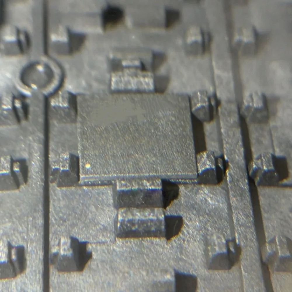 1-10PCS RT3050F RT3050 R328-S3 ADV7610BBCZ-P ADV7610 XB7608 XB7608AJ