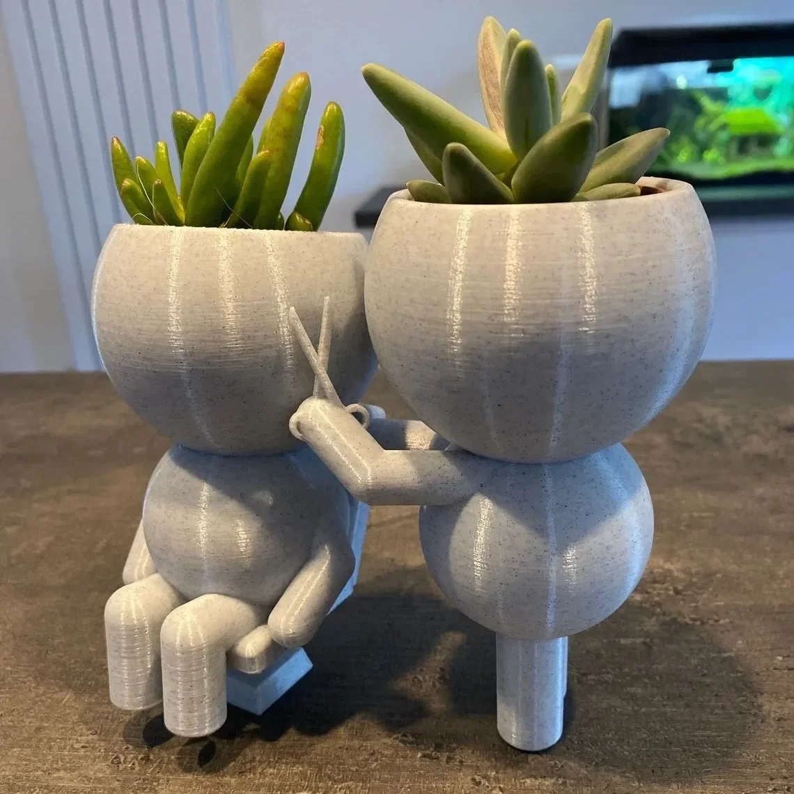 

Wee Jimmy Barber Plant Pot Resin Barber Figure Miniature Desk Ornament Creative Hairdresser Planter Home Office Decoration Gift