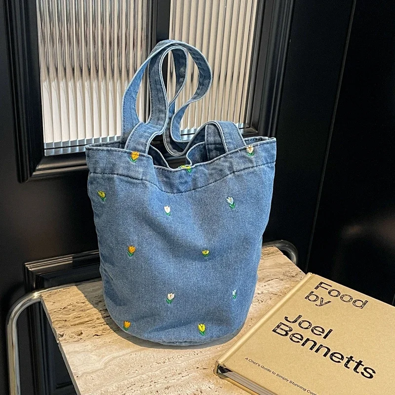 Hot Selling Embroidery Versatile Leisure Denim Fashionable Women\'s Shoulder Bag 2024 New Trend Large Capacity Bucket Bags