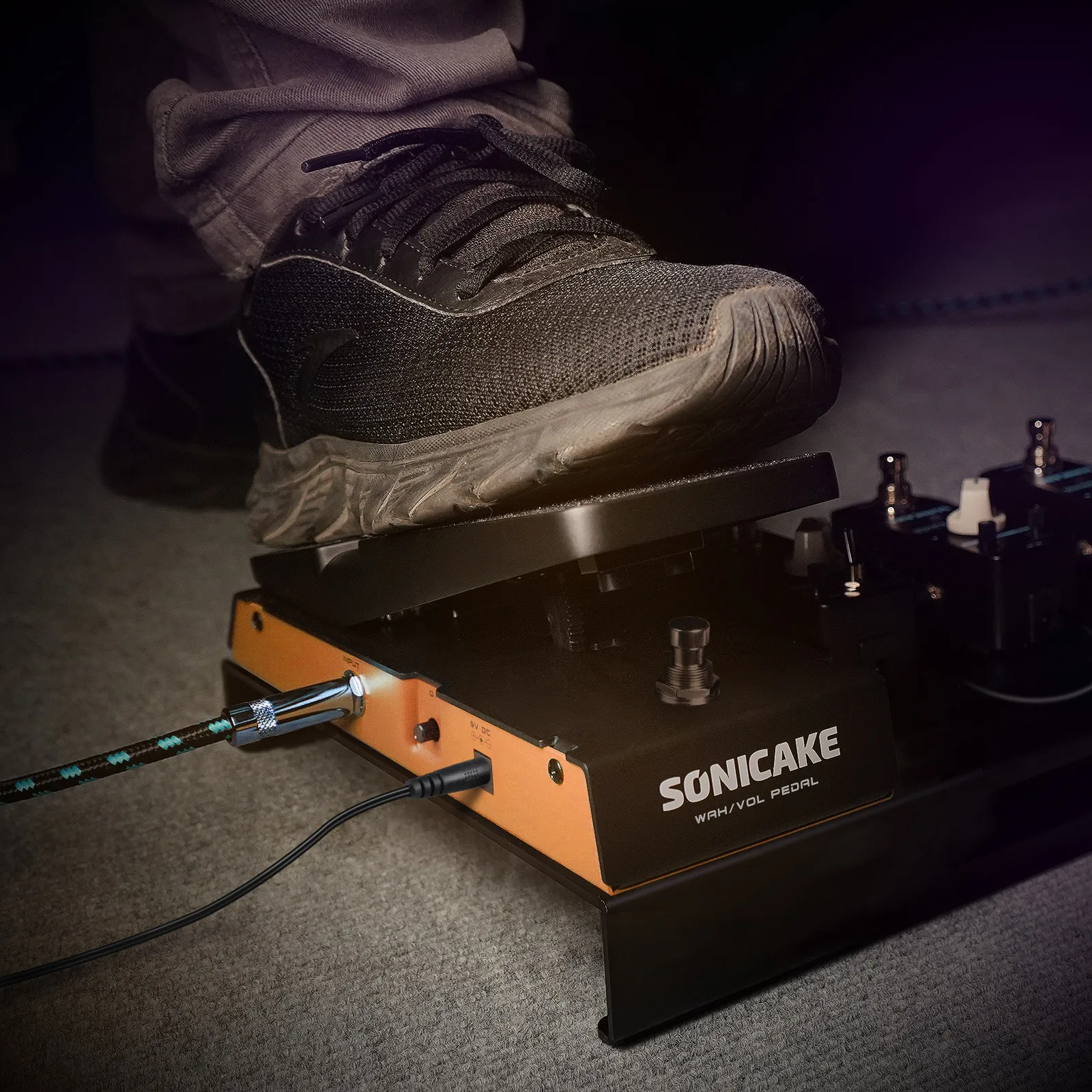 SONICAKE FlipWah Wahwah EFFECT & Active Volume Control Combo Pedal Full Size Metal Case QEP-10