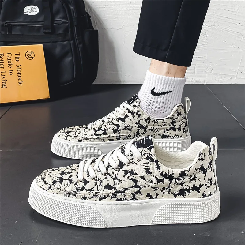 Men's Shoes 2023 Comfortable Breathable Canvas Shoes Thick Sole Korean Version Trend Versatile Fashion Elevated Casual Shoes