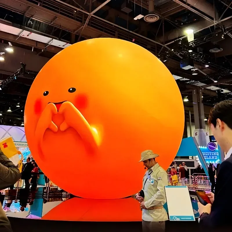 Lionled High Quality P2.5 3840HZ High Refresh Rate High Resolution Spherical LED Display for Exhibition Halls
