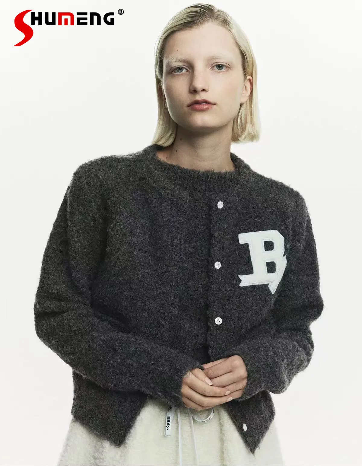 

Spring 2026 Japanese Fashion Sweet Women's Grey Sweater B Letter Embroidery French Casual Sweater Pullover Short Skirt Outfit