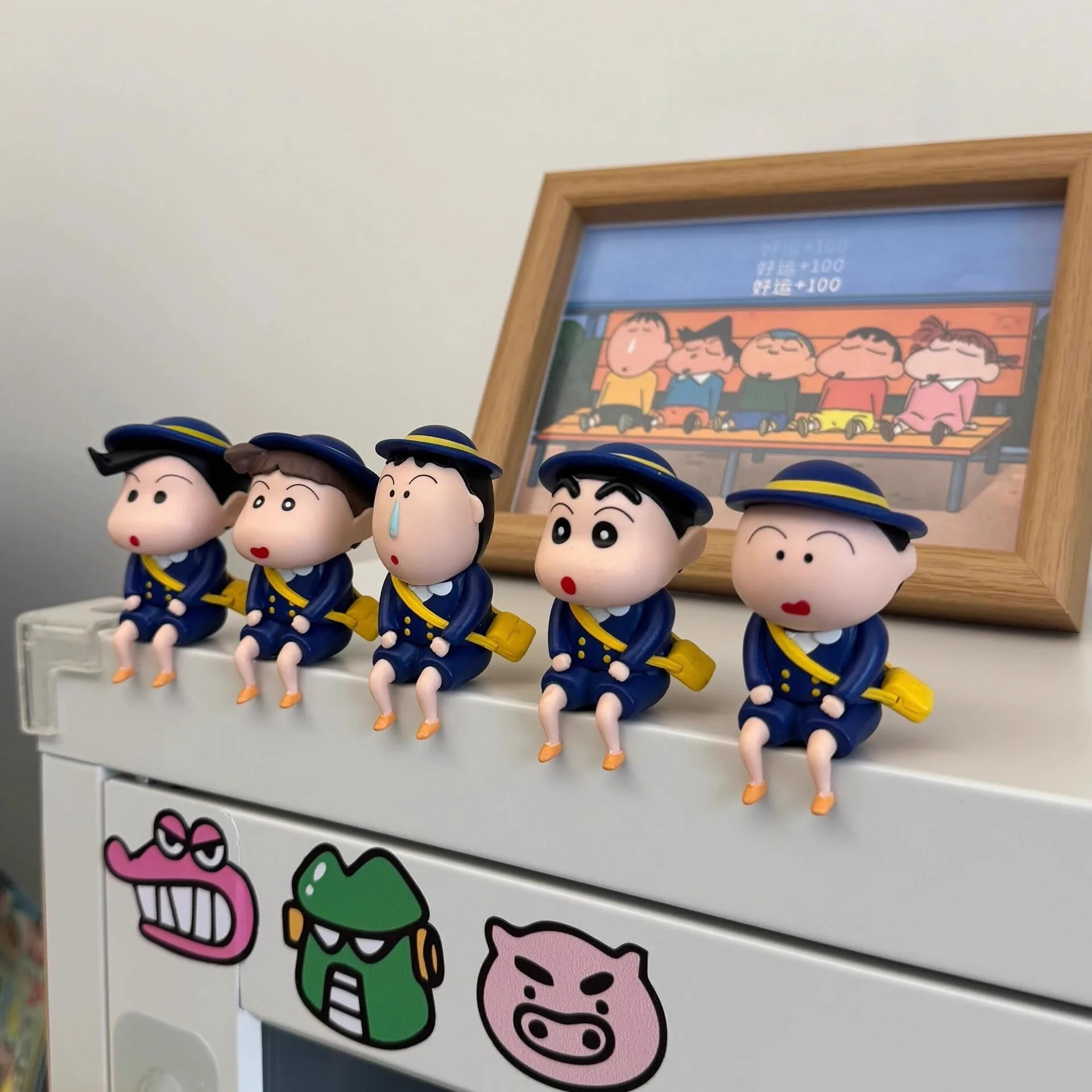 

5pcs Crayon Shin-Chan Ornament Desktop Decoration Kawaii Living Room Cabinet Entrance Manual Creative Toys Model Ornaments Gift