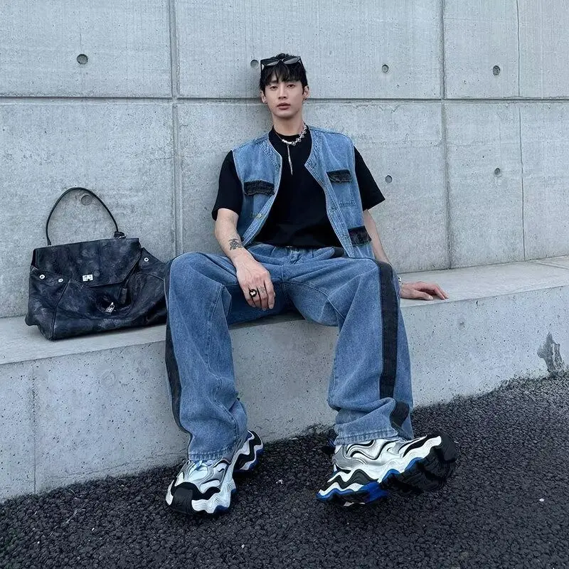 

Стильный уличный комплект из двух предметов: ретро-жилет и джинсовая куртка для многослойного ношения, унисекс, модный уличный стиль, с множеством карманов ​