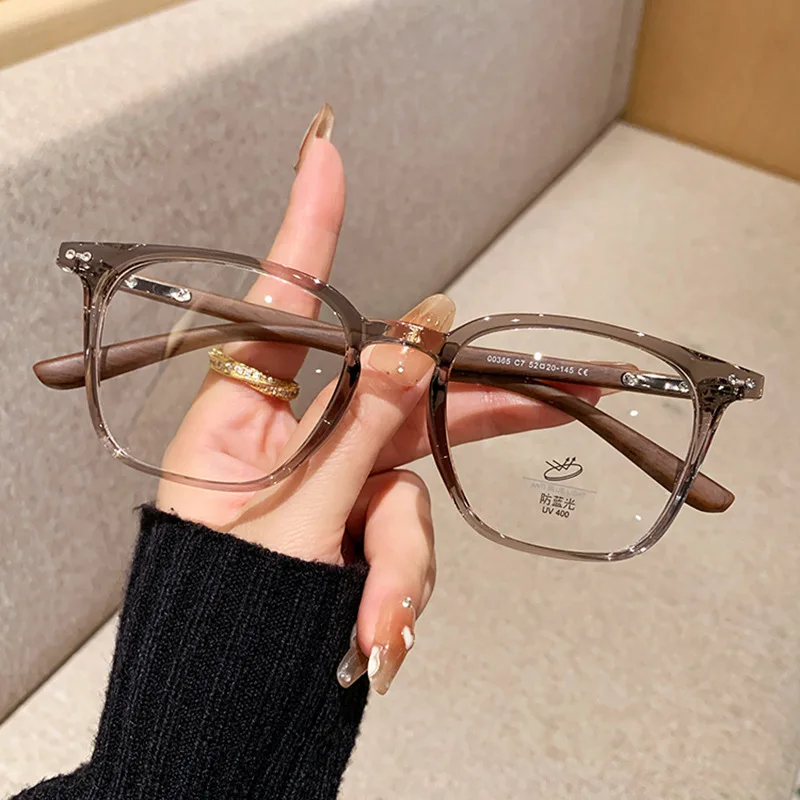 Korean version fashionable square anti-blue light glasses, both men's and women's versions with decorative design