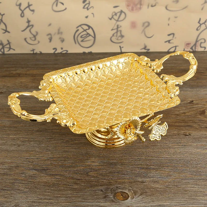 

Ретро-поднос LMM с двойными ручками, золотистый, для фруктов, для столовой и гостиной, модный металлический поднос ручной работы