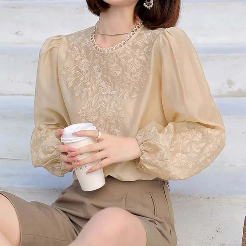 Spring Summer Elegant Fashion Embroidered Blouse Women Clothing Vintage Chic Pearl Button Tops Puff Sleeve Loose Casual Shirts