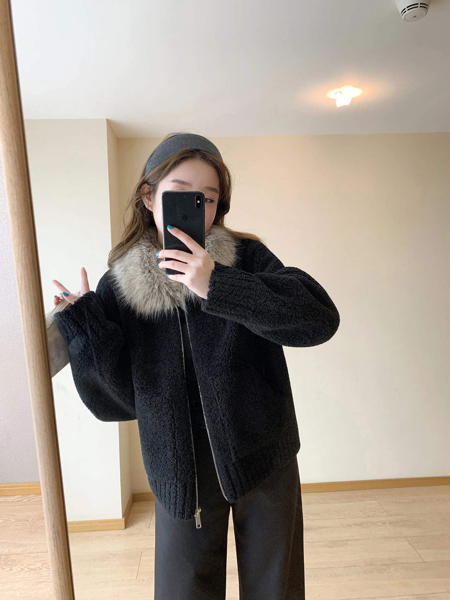 

Yuyuaa Cus-Dyed Lamb Fur Collar Jaet Winter Bla Furry Outerwear New Arrival Premium Quali Fem Coat Warmth Guaranteed