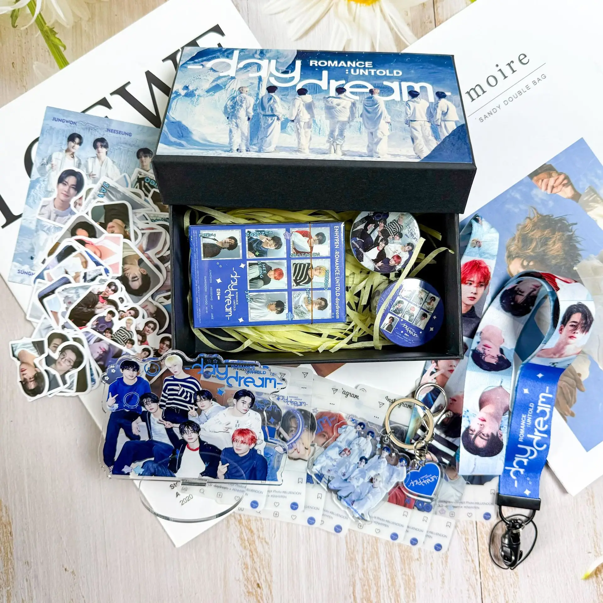 ENH Peripheral Keychain Sticker Gift Box New Album Daydream JUNGWON Stand Card Set Lee Heeseung Collection Gift