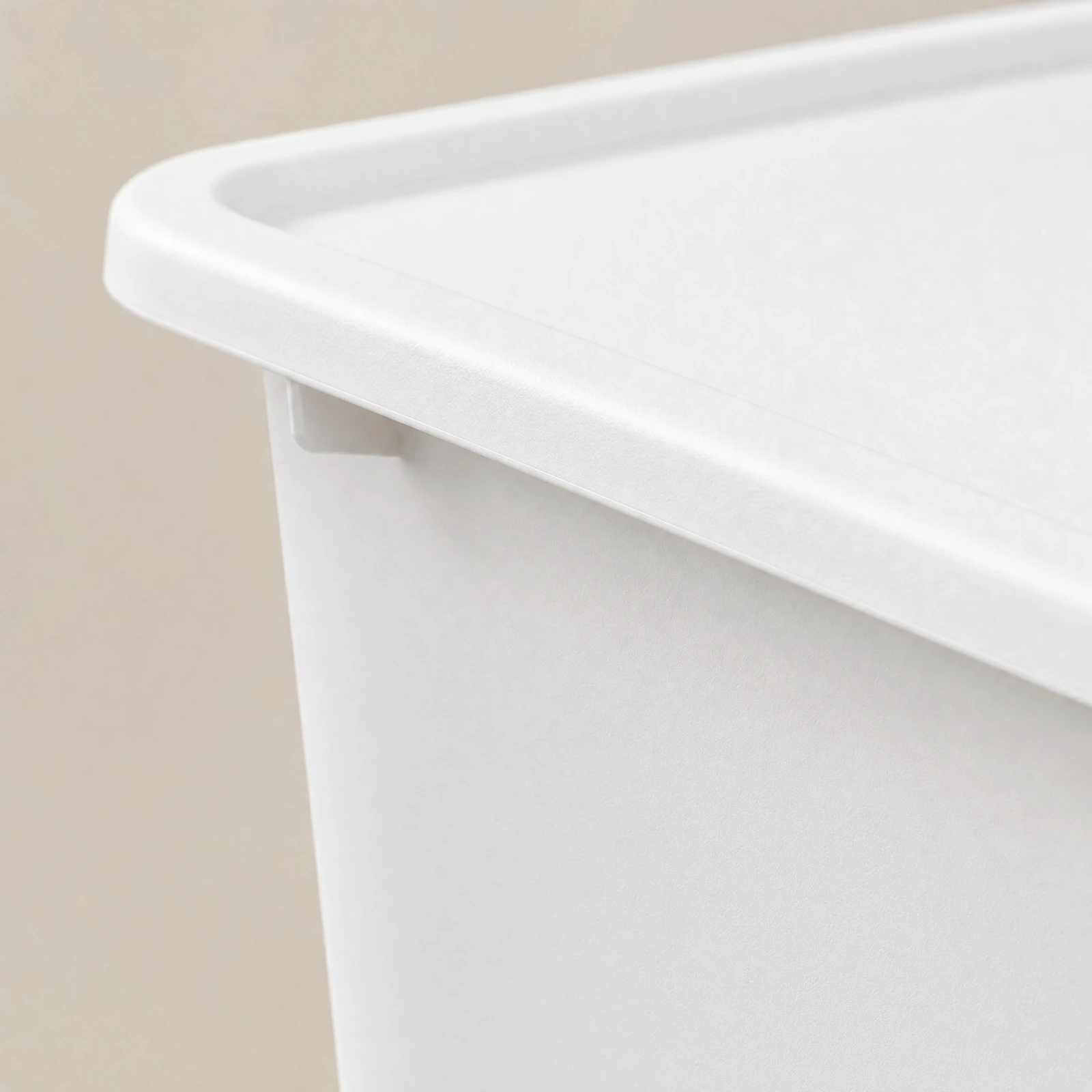 Rectangular Plastic Storage Box Easy to Organize Tapered Storage Box with Rimmed Top Long-Lasting for Household Organization