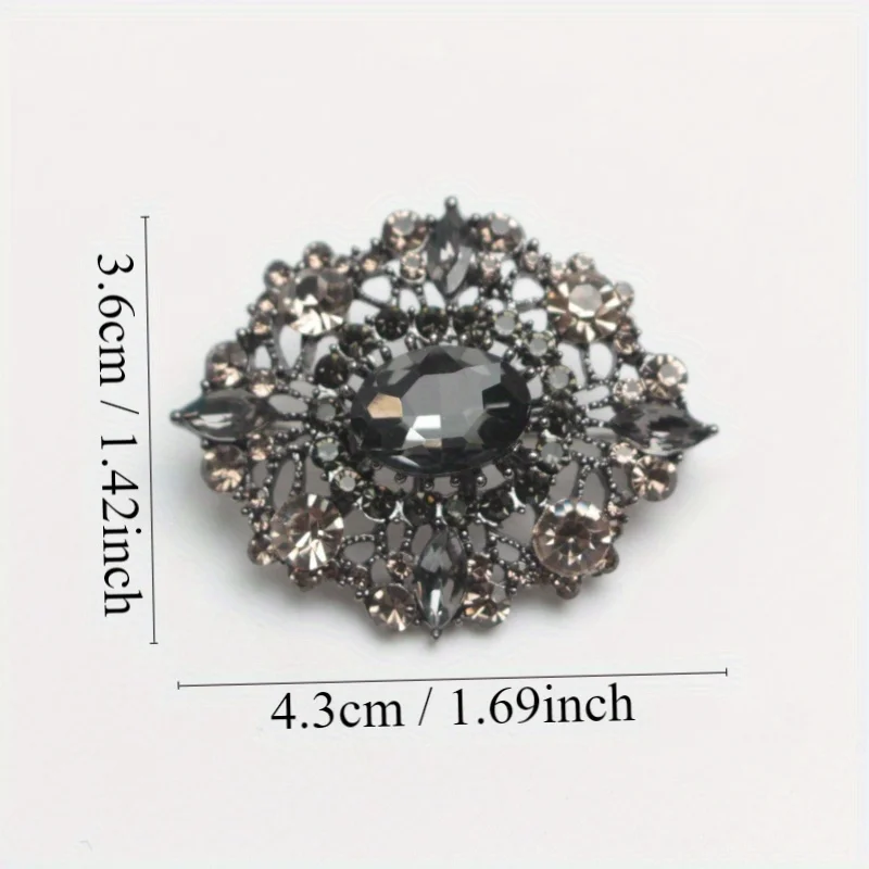 Elegant Korean Style Stylish Cut-out Crystal Pin Brooch Delicate Shiny Boutique Decorated Badge for Ladies