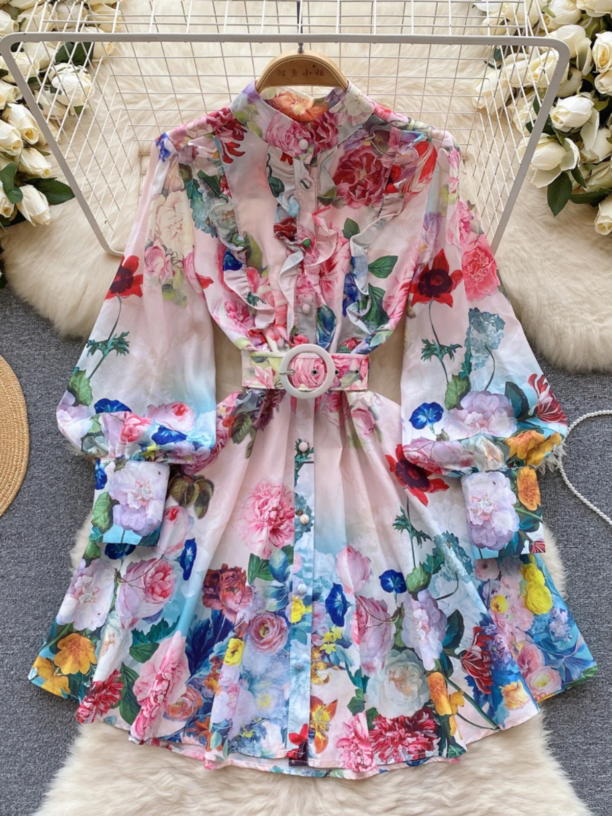 

Retro Romantic Atmosphere Floral Dress Women's Waist-Tight Wooden Ear Lantern Sleeve Design Small Super Skirt