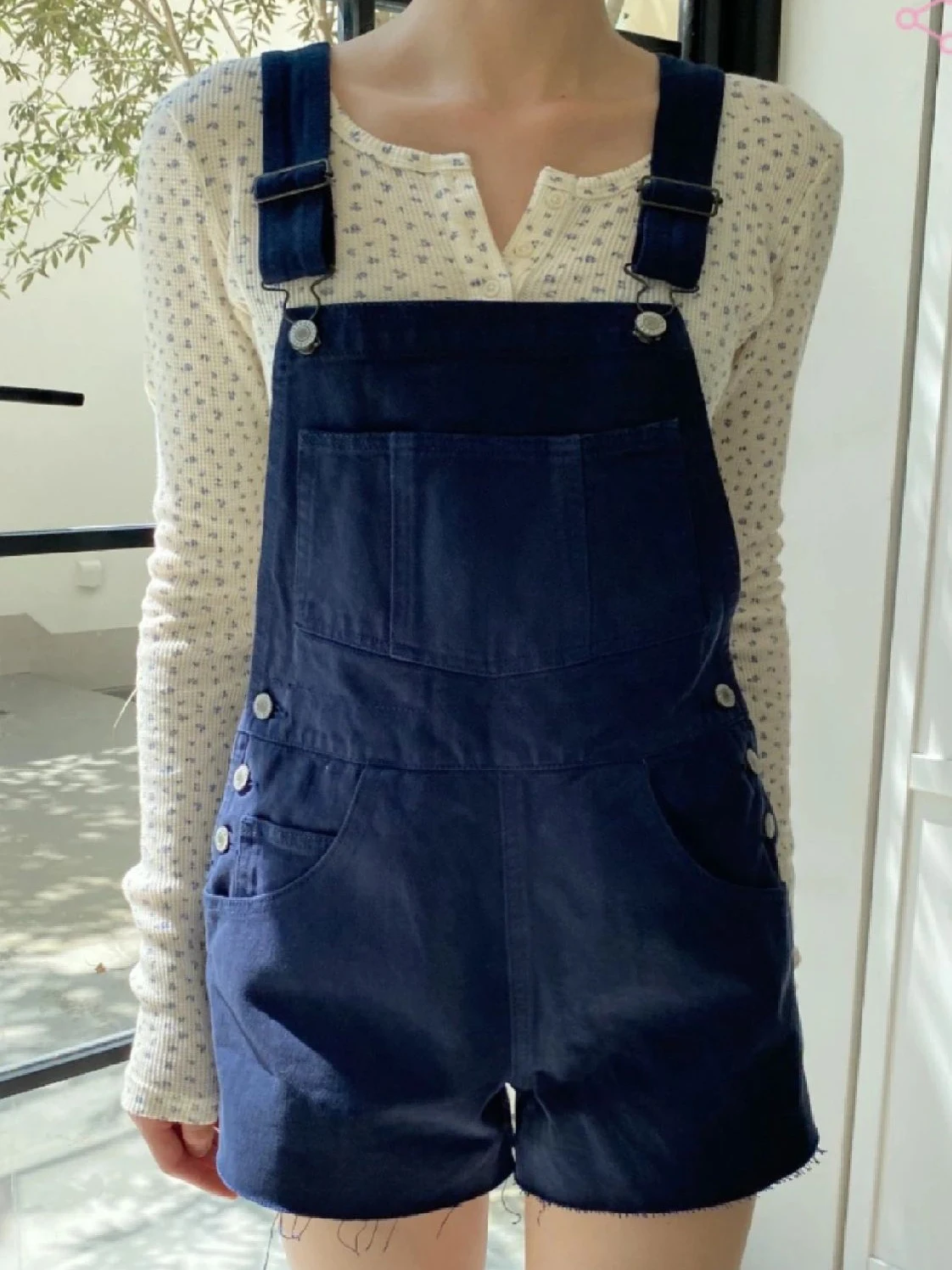 Tasche vintage Salopette di jeans Donna Bottoni estivi in cotone Jeans dritti larghi Pantaloncini blu scuro stile dolce preppy femminile 2025 Nuovo