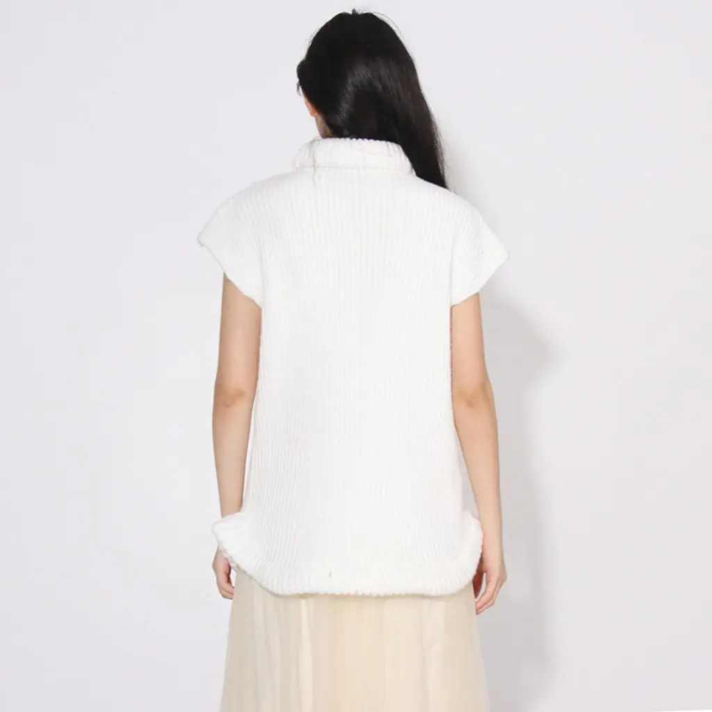

Women's Korean High-End Pure Color Knitted Sweater Sleeveless Curled Design Trendy Summer Top