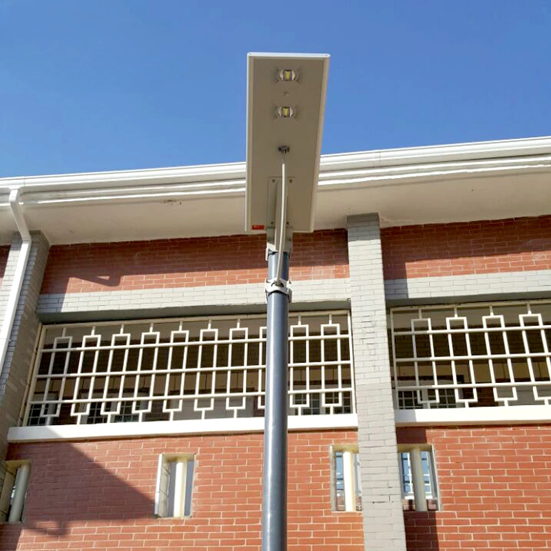 YYHCHigh efficiency 30W all in one integrated solar street Light