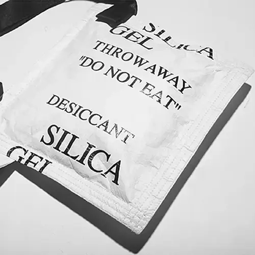 Simulated Desiccant Women Bag Dupont Paper Shoulder Bags 2024 Fashion Letter White Small Crossbody Bag Chest Bag Purse Phone - Image 3