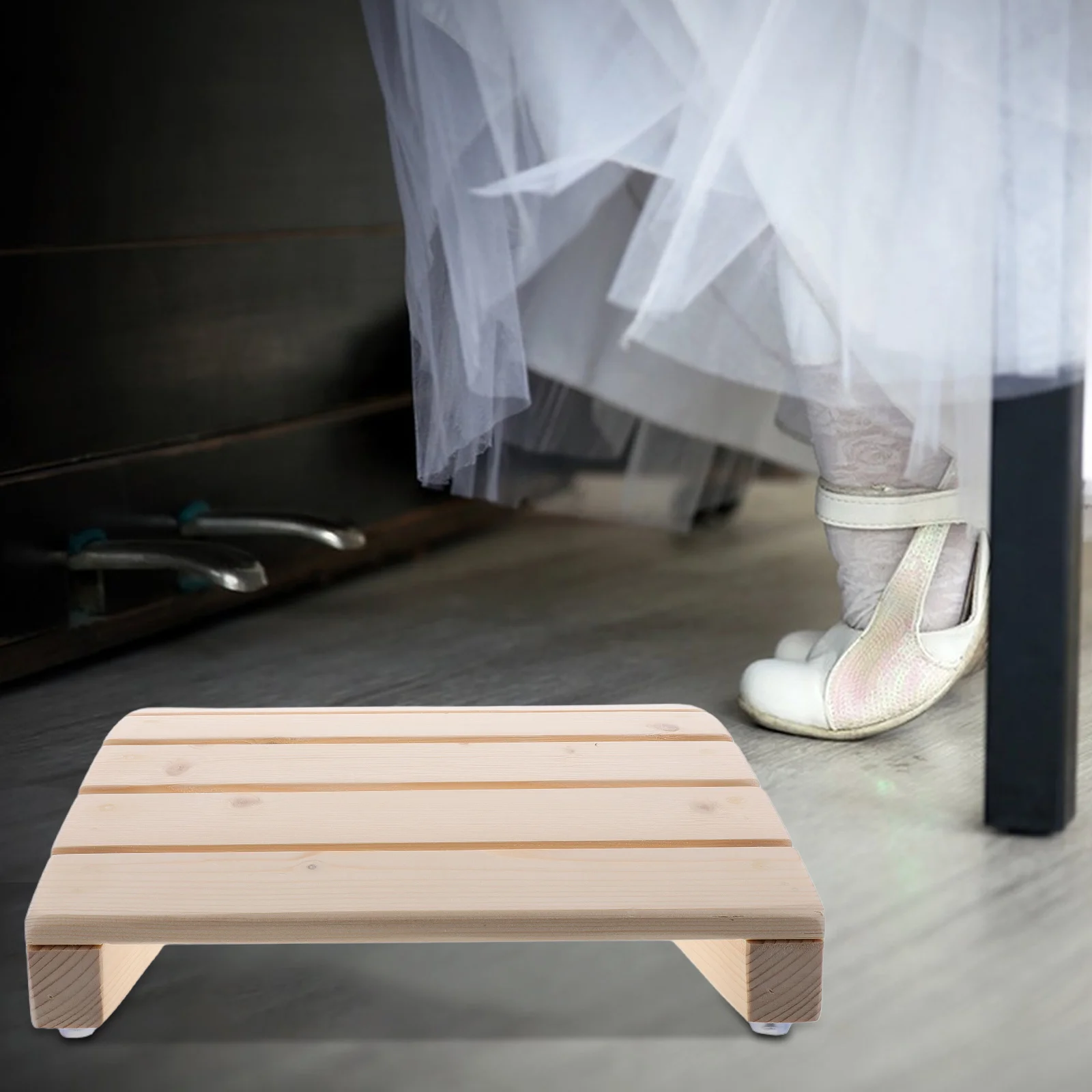 

Child Piano Stool with Built-in Footrest Comfortable Seat Cushion Strong Wooden Frame for Beginner Practice Home Music Education