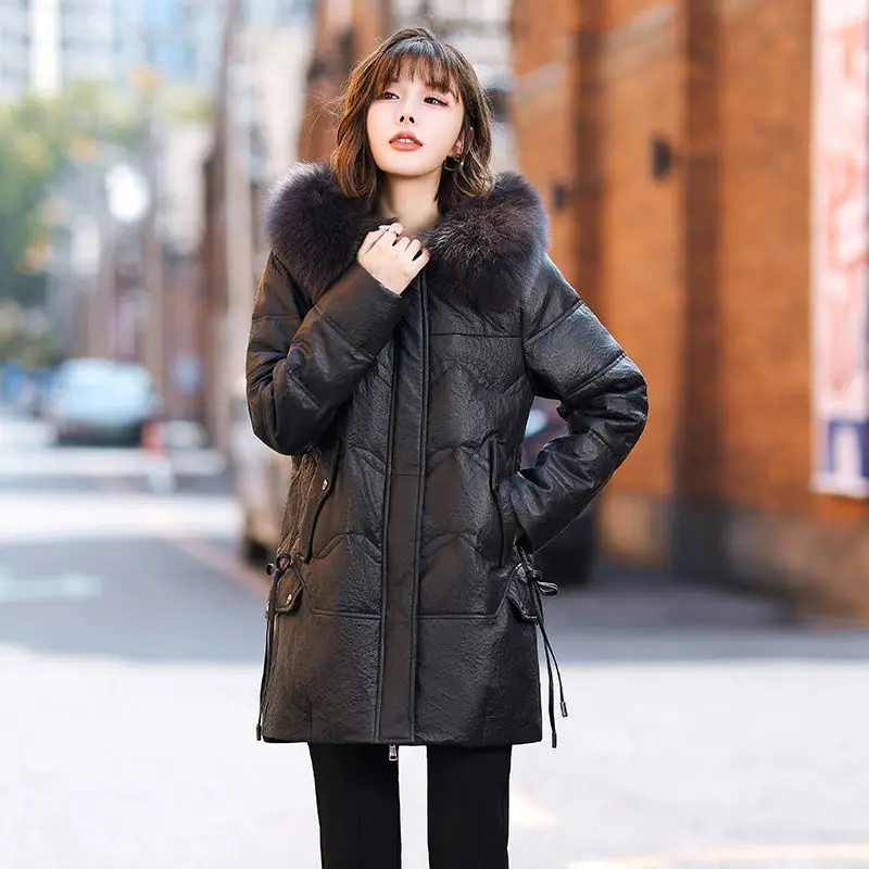 2024Haining  new winter genuine leather down women's warm fox fur collar loose leather sheep leather casual jacket