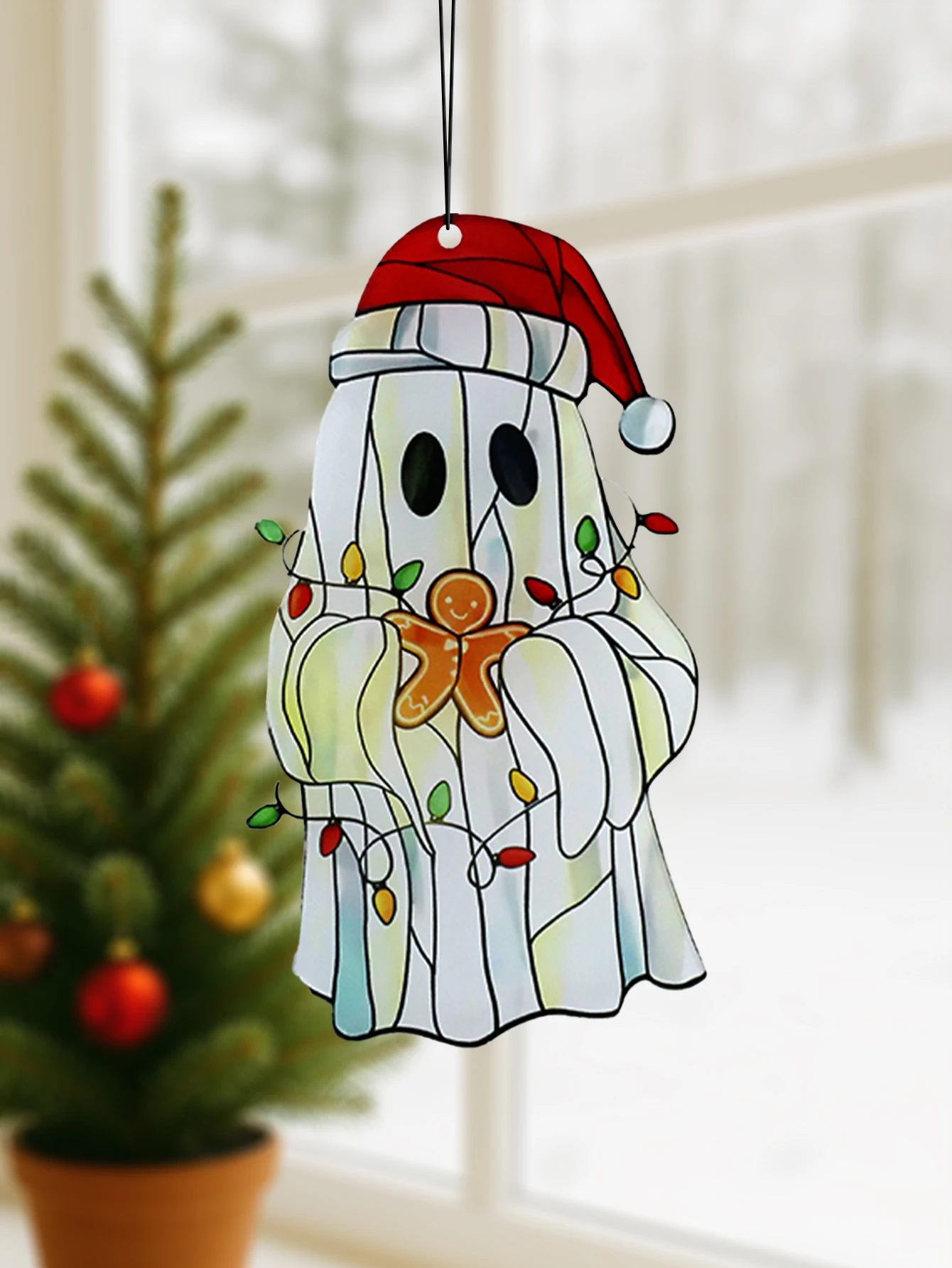 Weihnachtsgeist-Hängeornament, süßer Geist mit Weihnachtsmütze, dekorative Sonnenfänger-Kunstanhänger aus Acryl für Weihnachtsbaum und Fenster zu Hause