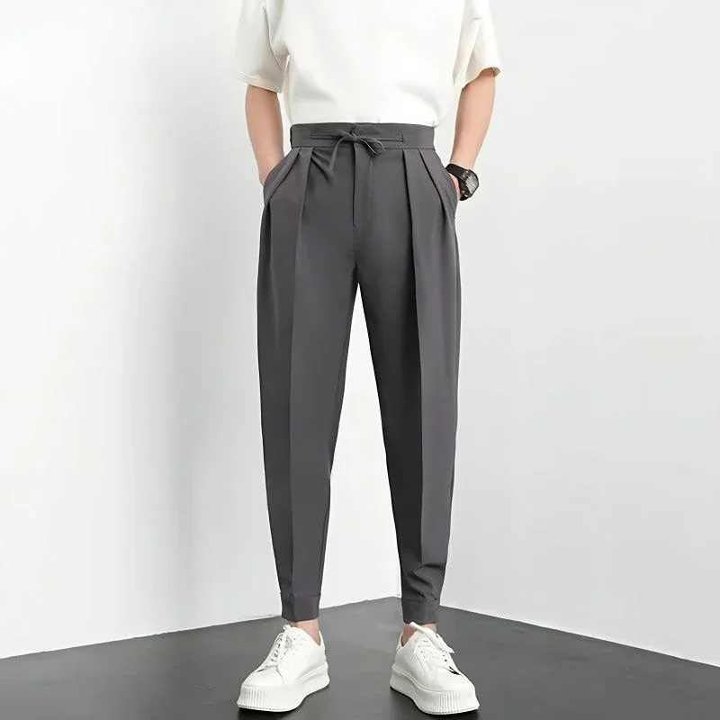 

2024 Fashion Men Casual Pants Elastic Waist Small Feet Slim Korean Style Pleated Tapered Male Pants Trousers Streetwear I66