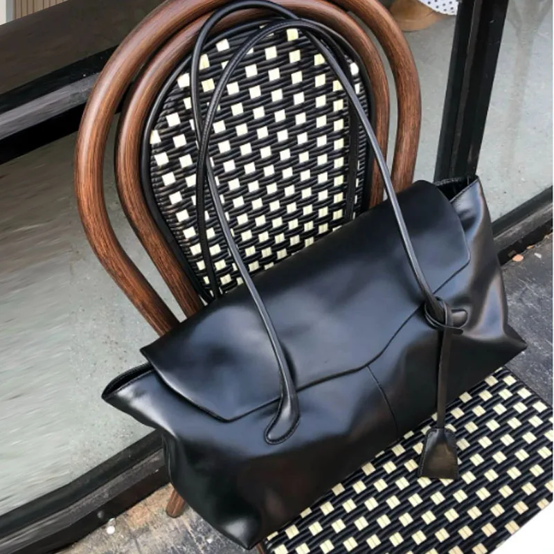 

2026 New Simple High-end Flip Cover Large Capacity Handbag Shoulder Bag Daily Commuting Tote bag