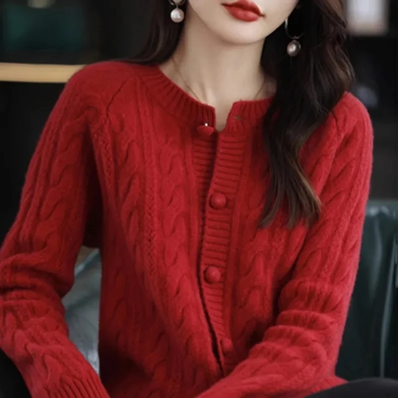 Cashmere Sweater For Women Autumn And Winter New Knitted Cardigan For Women Loose Fitting Woolen Sweater Popular Outerwear Beige