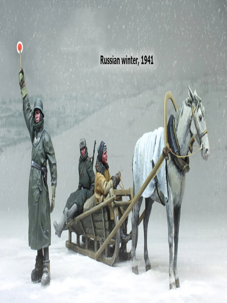 Unassambled  1/35 Russian winter, 1941 INCLUDE (3 soldiers , horse, sledge)   Historical  Resin kit miniature model Unpainted