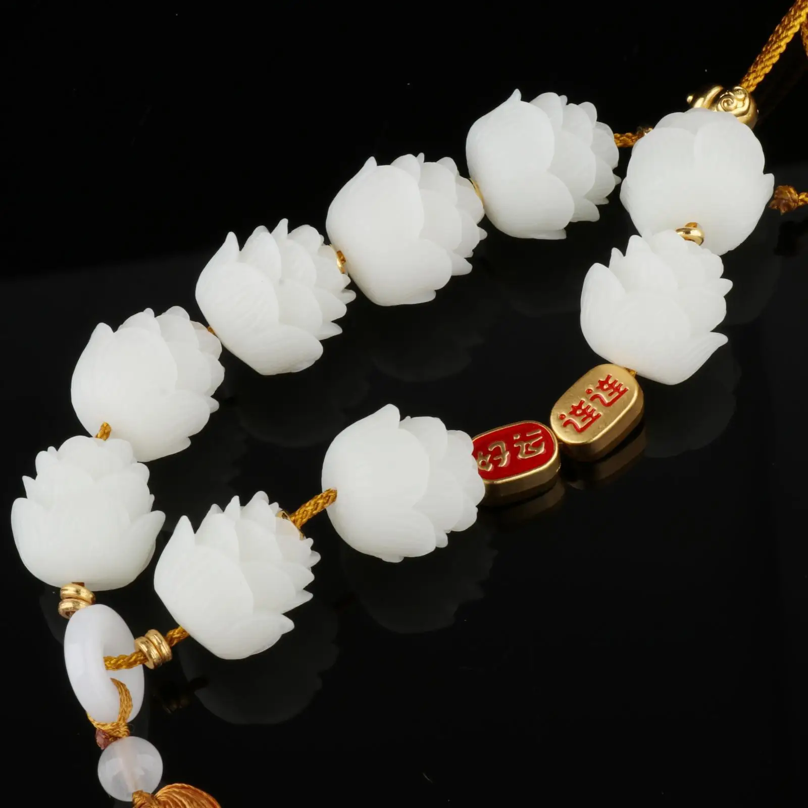 Car Rearview Mirror Pendant Resin Lotus Beads Dangling Decor for Auto Accessories Home Interior Decoration Gift