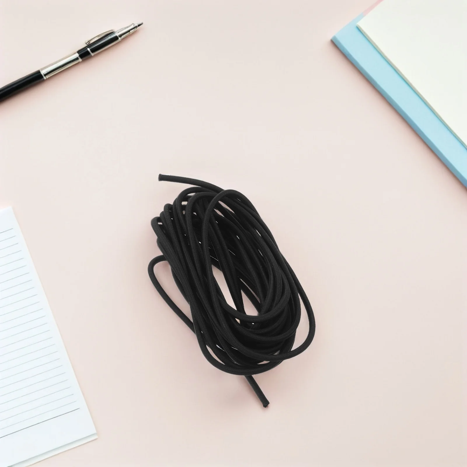 1Set Rv Kast Elastisch Touw 5M - Verstelbaar Anti-Vallen Bungee Koord voor Camper Van Interieur Veiligheidsbarrière Schokabsorberend