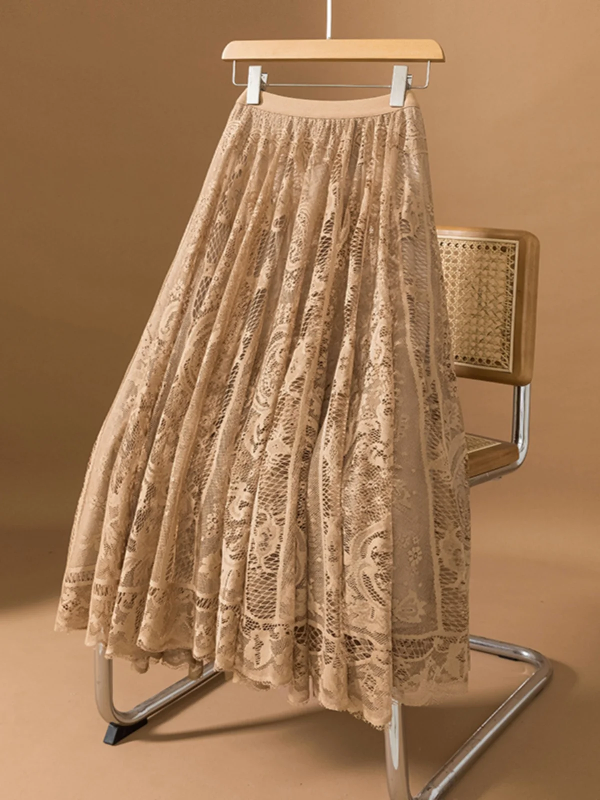 

Новая модная юбка миди больших размеров на весну: однотонная, с кружевным принтом, драпировкой, в корейском стиле, с завышенной талией, А-силуэт