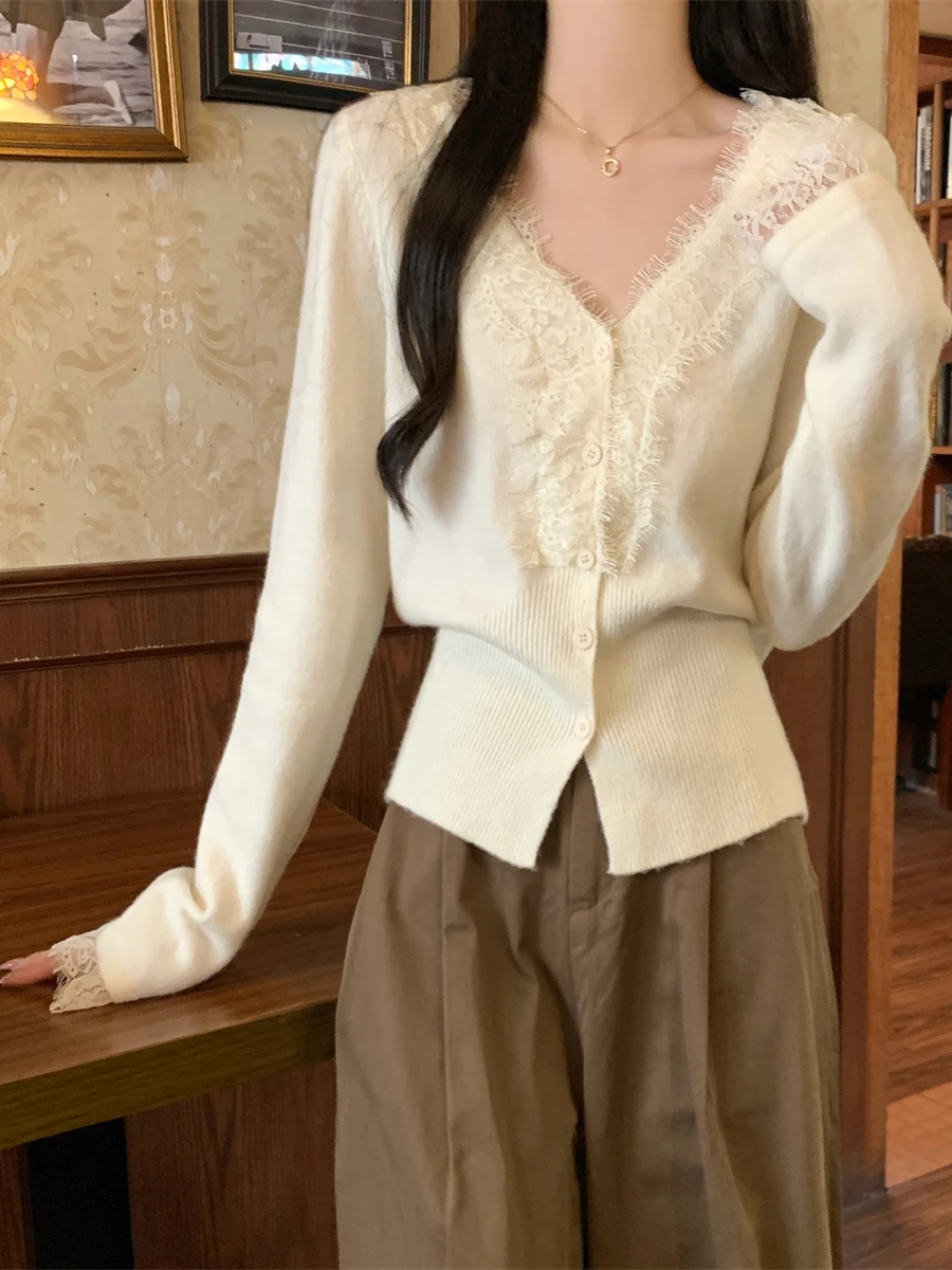 

Шикарный корейский вязаный свитер с длинным светом и кружевом V-Ne, женский нежный модный кардиган, верхняя одежда, французский Sle, стандартный крой