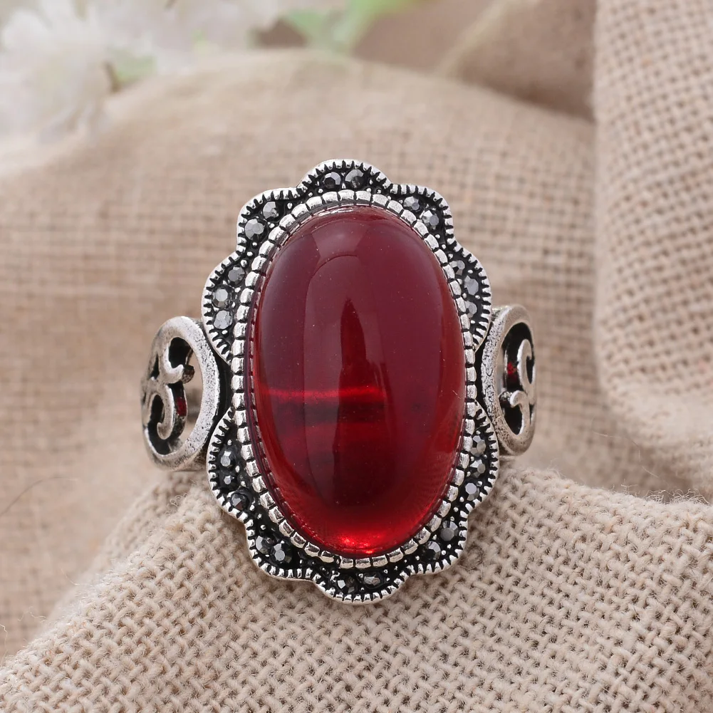 New Arrival Retro Personality Red Garnet Stone Thai Silver Ladies Engagement Rings Original Jewelry For Women Best Gifts