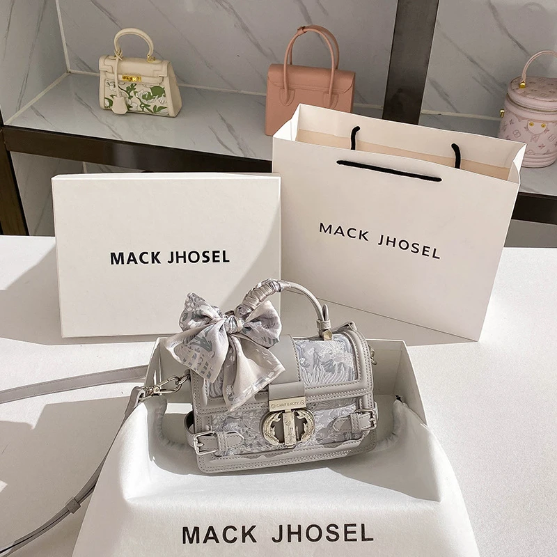 

Heavy embroidery handbag, new Chinese-style commuter small square bag, crossbody bag