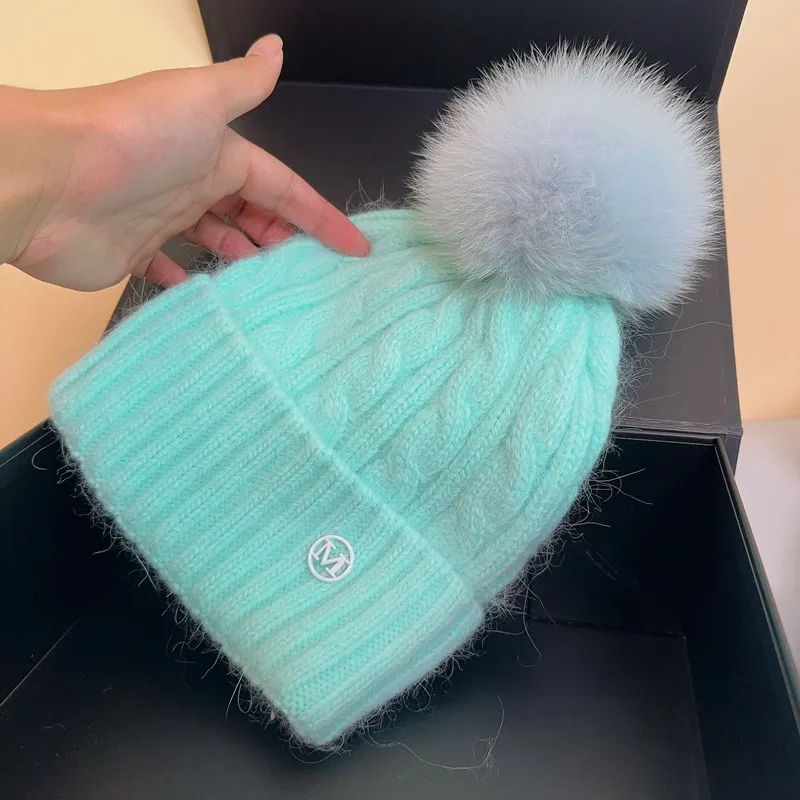 2023 Feal  fox Pom Pom Women Hat Natural Fur Winter Hat Beanies Hat Fowmen Fashion Warm Wool Ski Real PomPom Hat