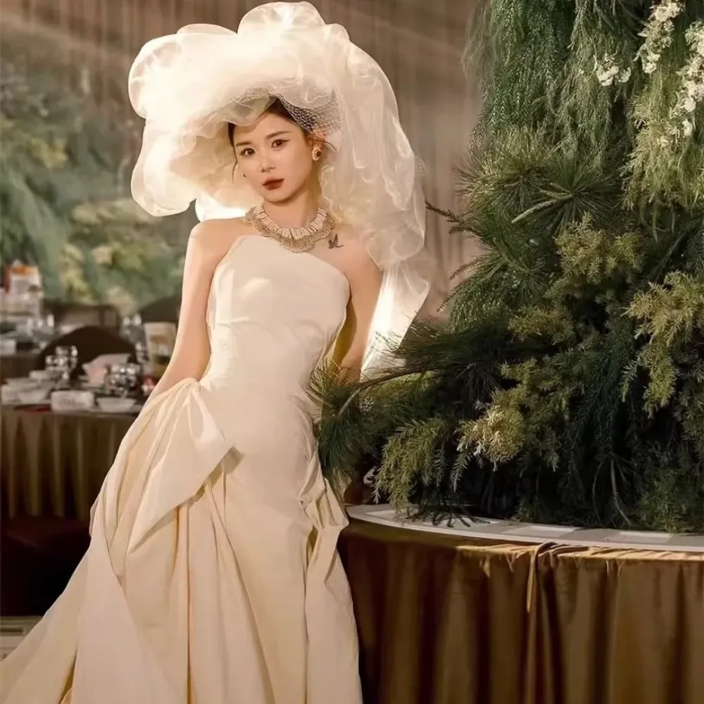 French Retro Gathered Cloud Tulle Bridal Wide-Brim Hat with Long Veil Formal Wedding Banquet Occasion Accessory
