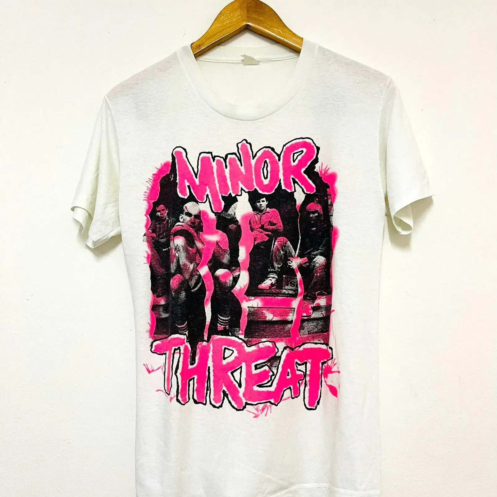 Vintage 80 s Minor Threat Handprinted Hardcore Punk Band T Shirt Rare Handprints White M vintage Washed Versatile