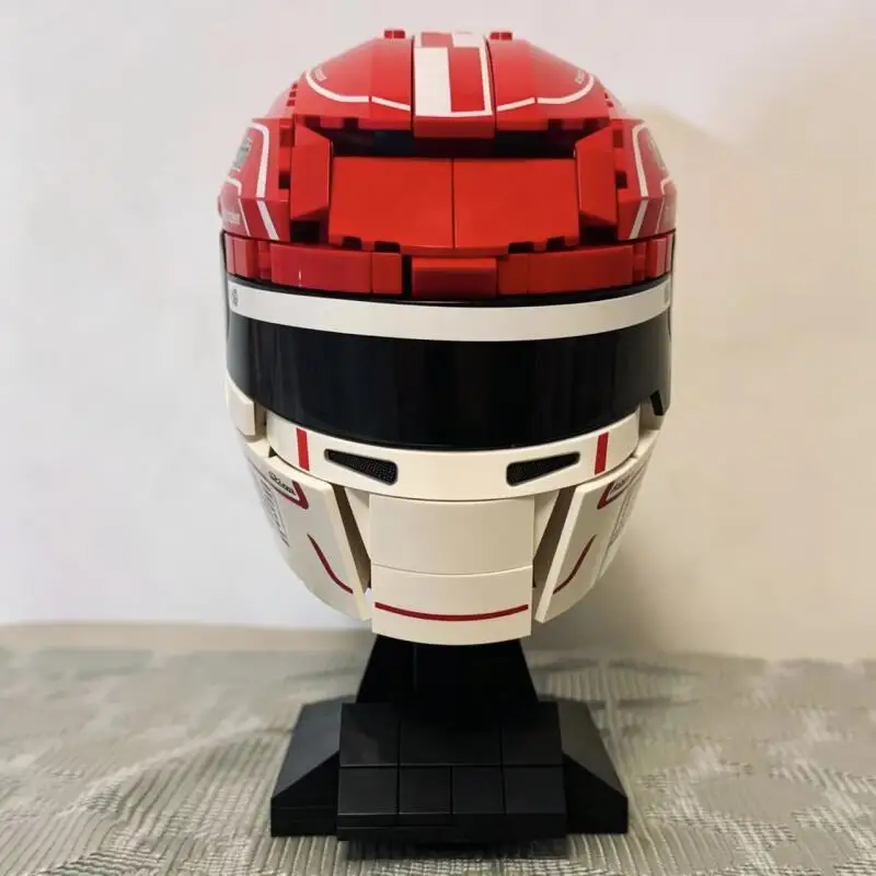 886pcs  Racing Car Racing Driver Scuderia Charles Leclerc Helmet Building Block  Model Toys Ornament Birthday Gift Halloween view 5