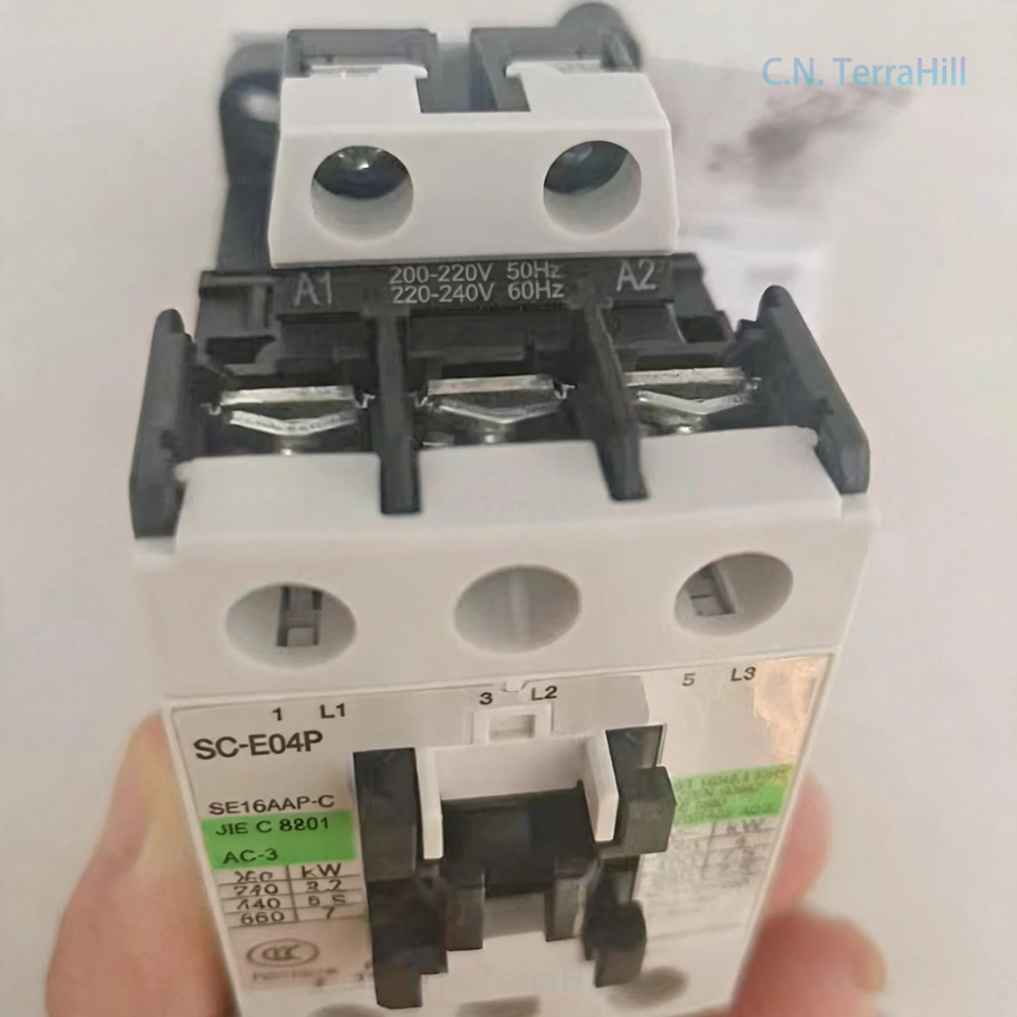 AC Contactor SC-E02P SC-E03P SC-E04P SC-E05P 220V AC Coil 3 Pole
