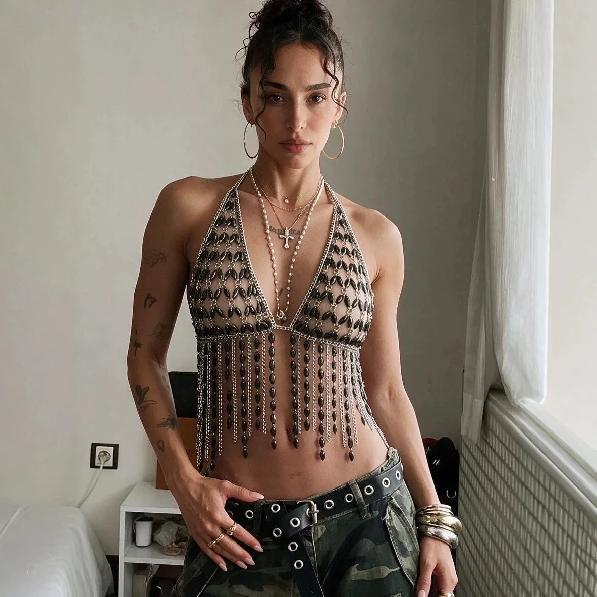 Bling Rhinestone Crop Top Vest for Women Sexy Acrylic Crystal Body Chain Bra Tops Nightclub Party Rave Halter Tank Tops Clubwear