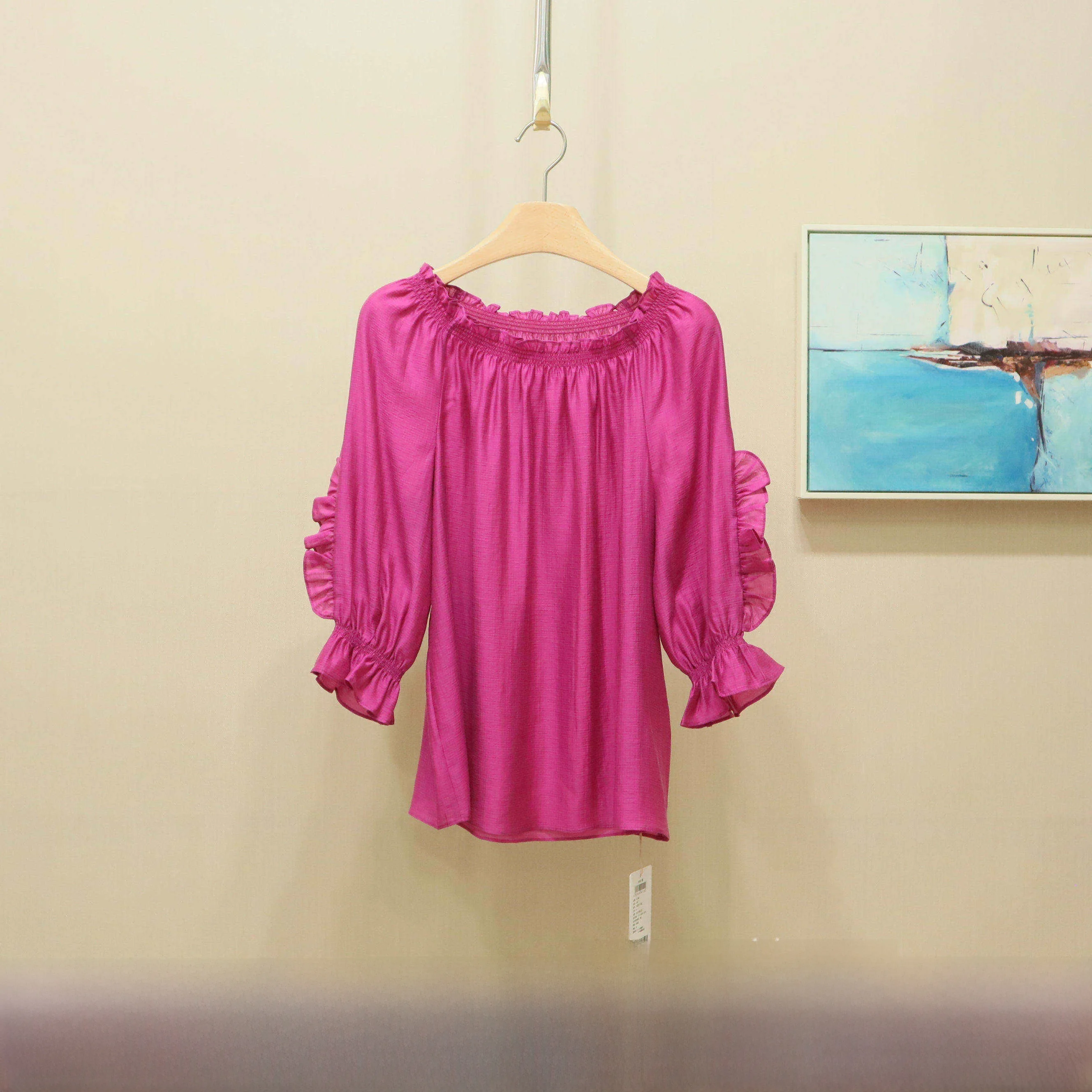 

Свободный топ на одно плечо для женщин, летняя рубашка, удобная, дышащая, стандартной длины, с рукавом 3/4, круглый вырез, однотонный, модный